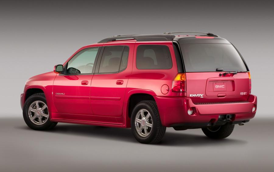  GMC Envoy XL Denali 2005 года  (фото 12 из 22)